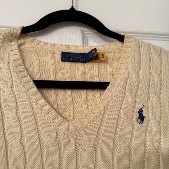 Polo Ralph Lauren Women's Cable-Knit Cotton V-Neck Sweater - Picture 4 of 6